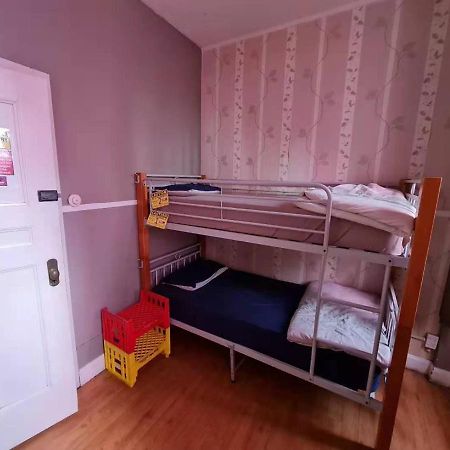 Frienz Backpacker Hostel โอ๊คแลนด์ ภายนอก รูปภาพ