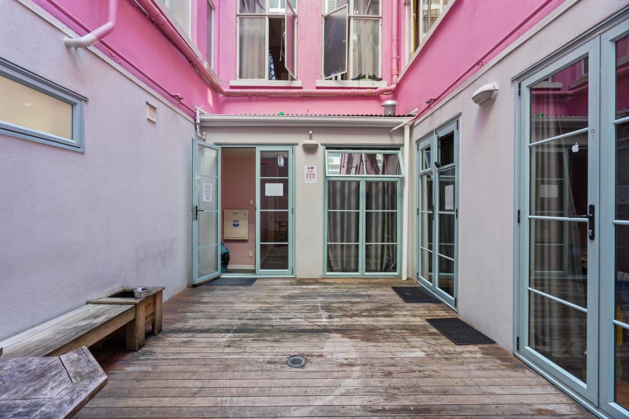 Frienz Backpacker Hostel โอ๊คแลนด์ ภายนอก รูปภาพ