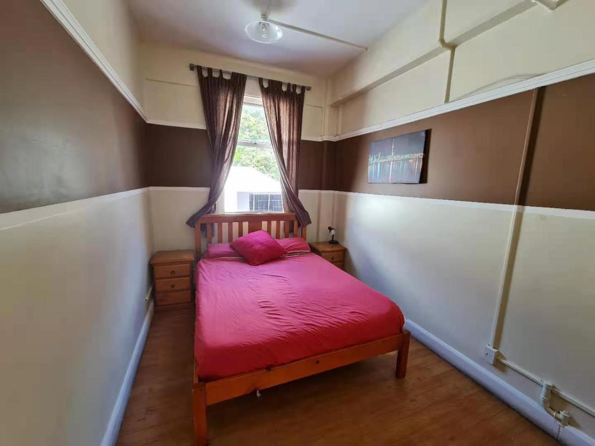 Frienz Backpacker Hostel โอ๊คแลนด์ ภายนอก รูปภาพ