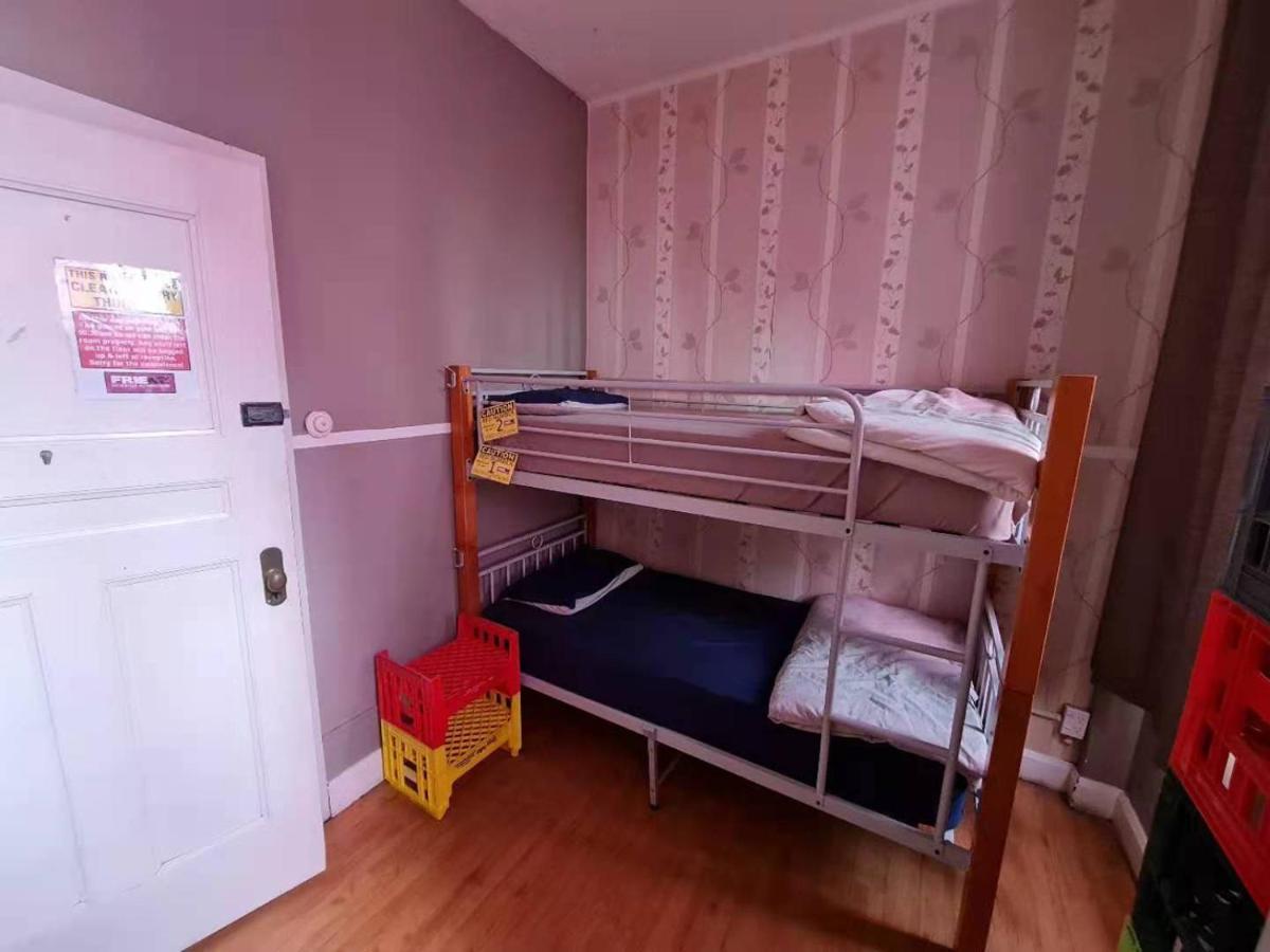 Frienz Backpacker Hostel โอ๊คแลนด์ ภายนอก รูปภาพ