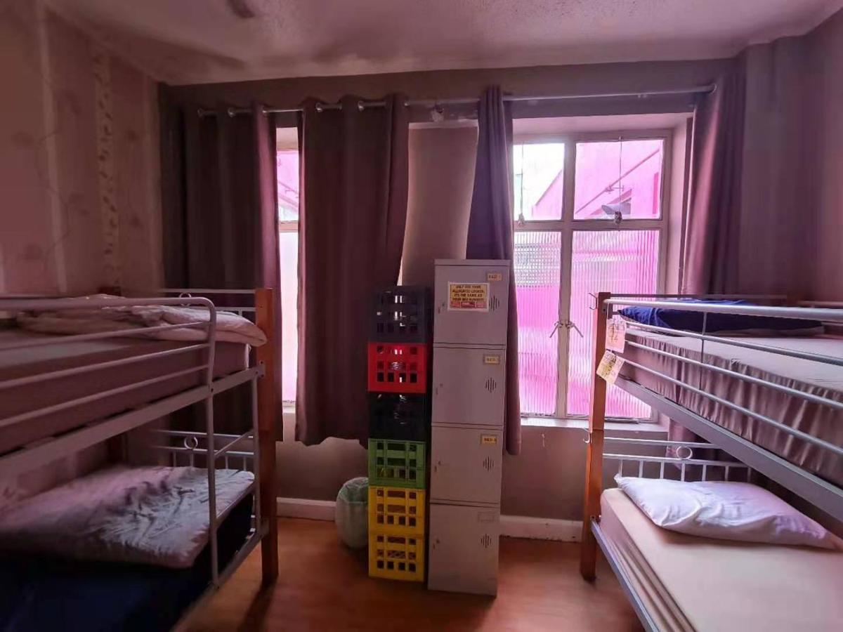 Frienz Backpacker Hostel โอ๊คแลนด์ ภายนอก รูปภาพ