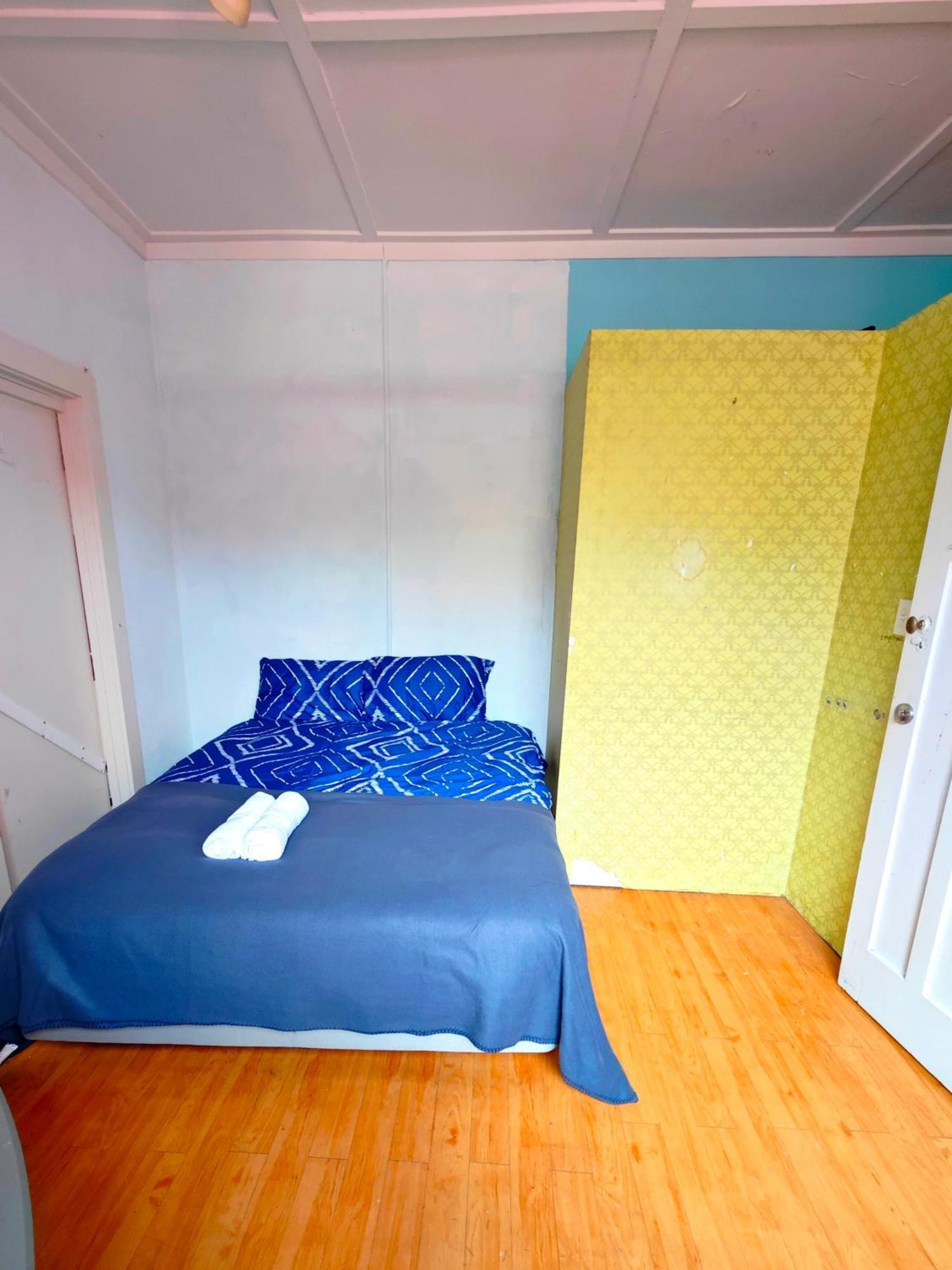 Frienz Backpacker Hostel โอ๊คแลนด์ ภายนอก รูปภาพ