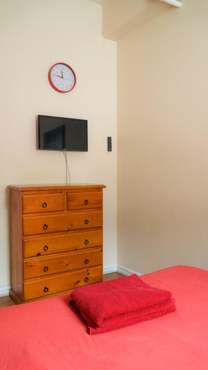 Frienz Backpacker Hostel โอ๊คแลนด์ ภายนอก รูปภาพ