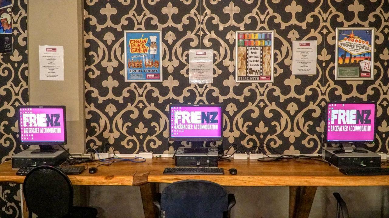 Frienz Backpacker Hostel โอ๊คแลนด์ ภายนอก รูปภาพ